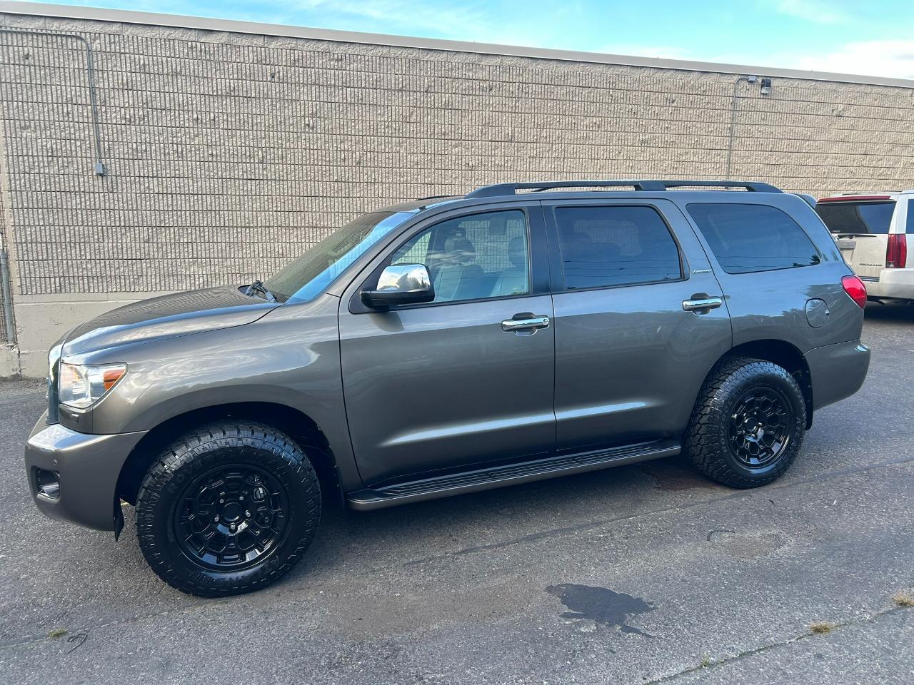 Toyota Sequoia Limited 4WD 2008