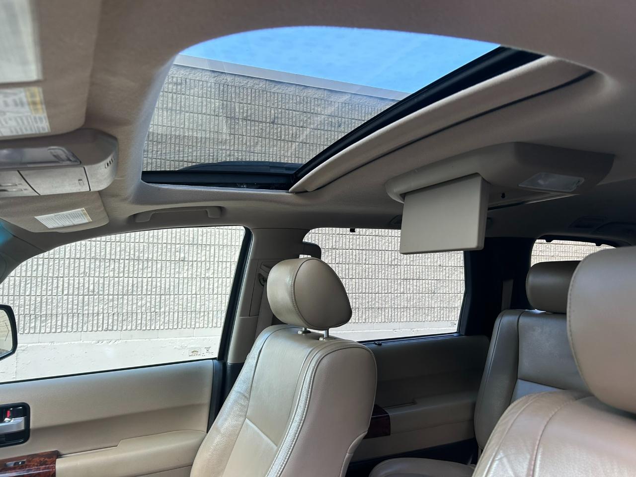 Toyota Sequoia Limited 4WD 2008