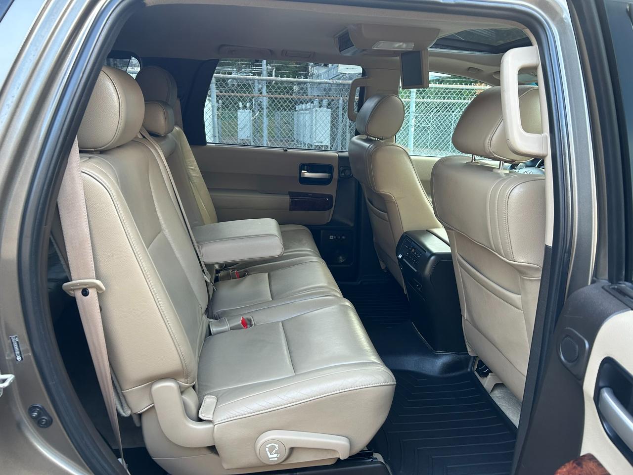 Toyota Sequoia Limited 4WD 2008