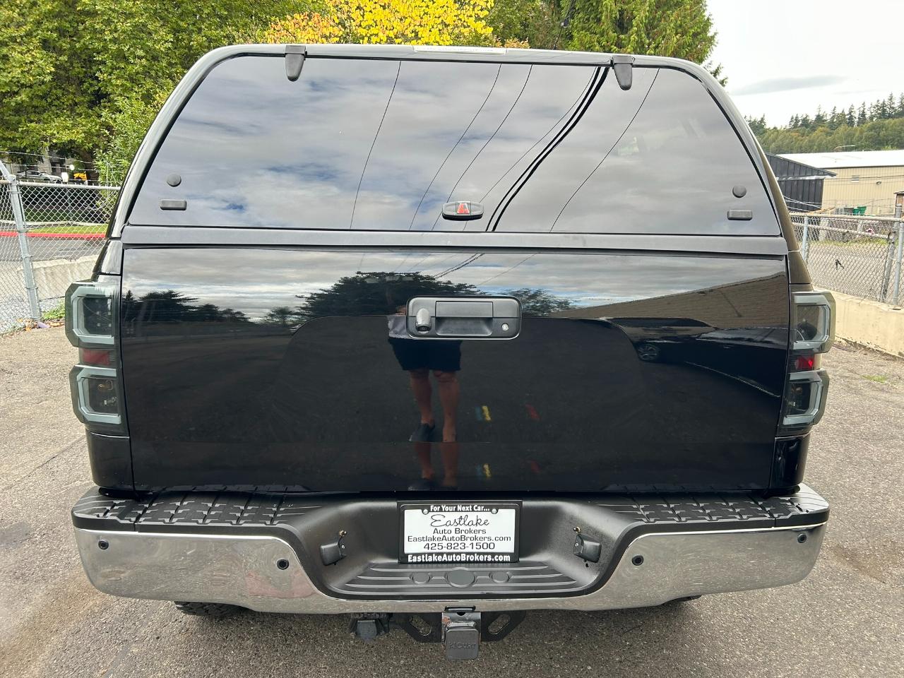 Toyota Tundra Limited CrewMax 5.7L 4WD 2008