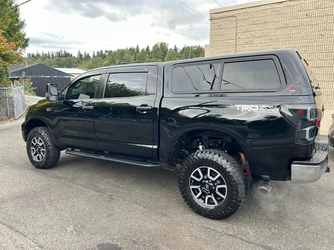 Toyota Tundra Limited CrewMax 5.7L 4WD 2008