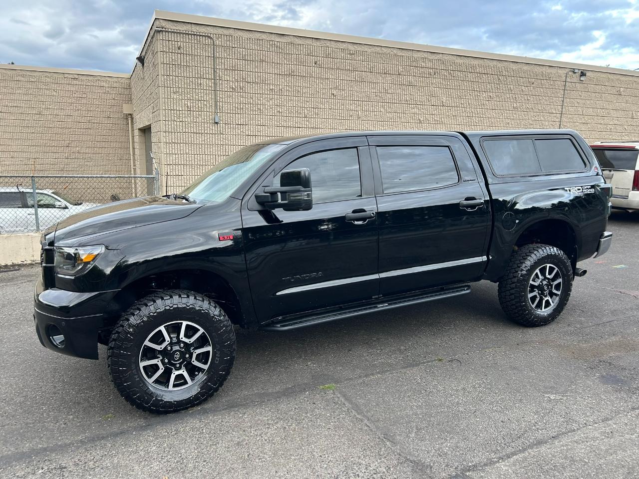 Toyota Tundra Limited CrewMax 5.7L 4WD 2008