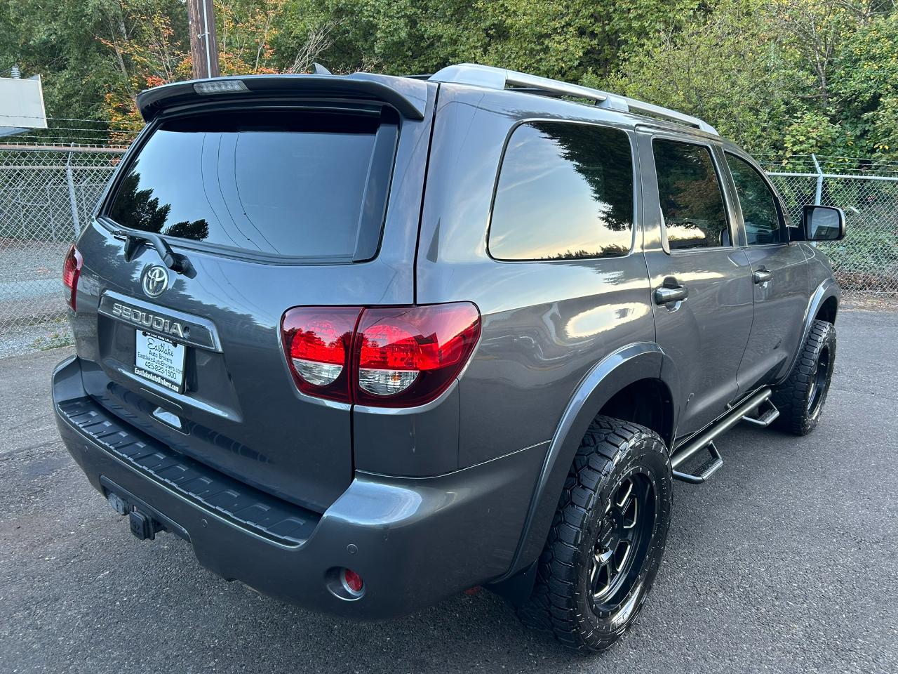 Toyota Sequoia  2018
