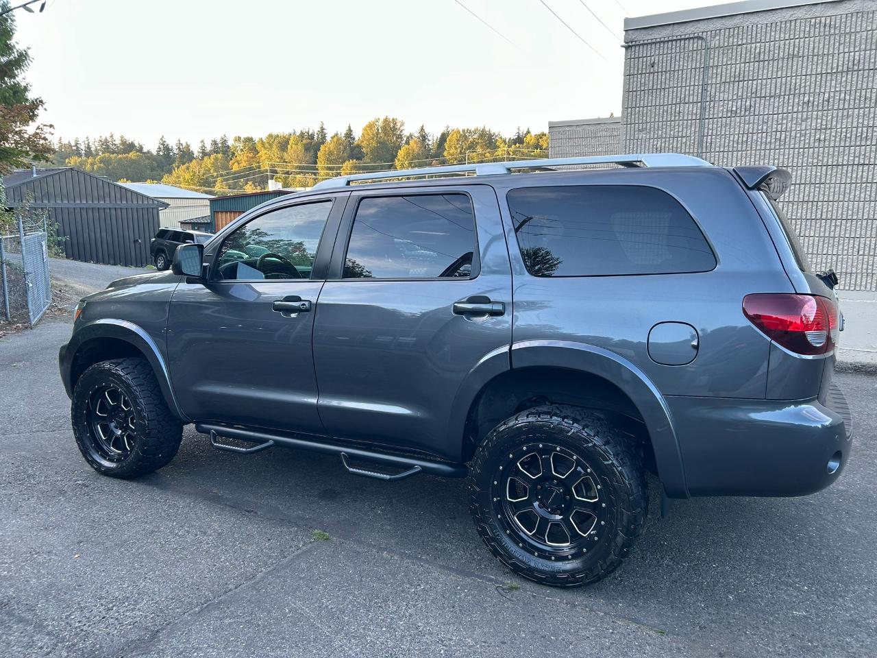 Toyota Sequoia  2018