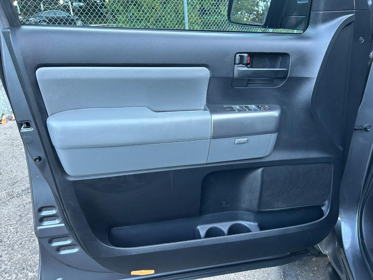 Toyota Sequoia  2018