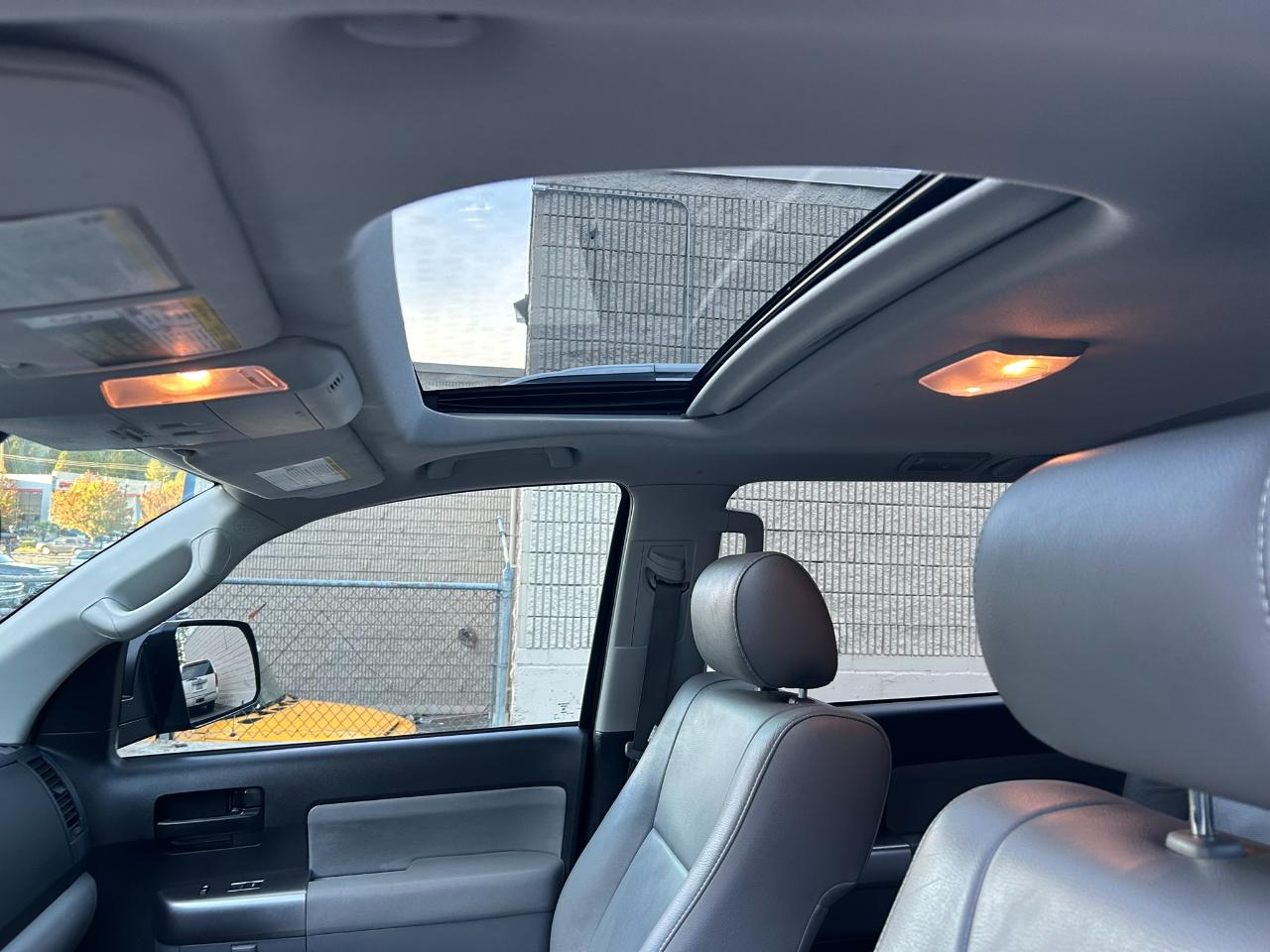 Toyota Sequoia  2018
