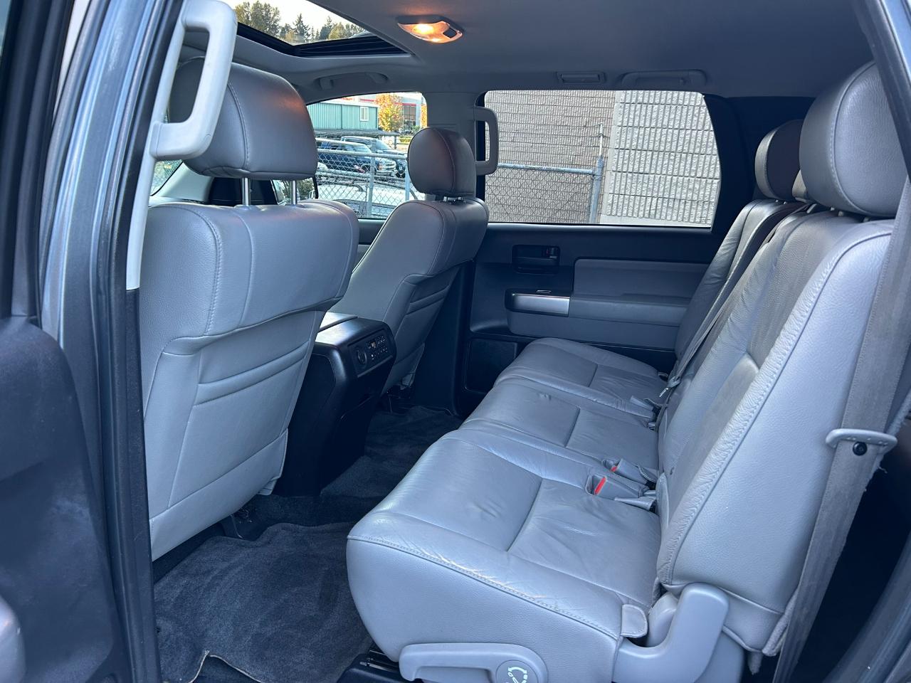 Toyota Sequoia  2018