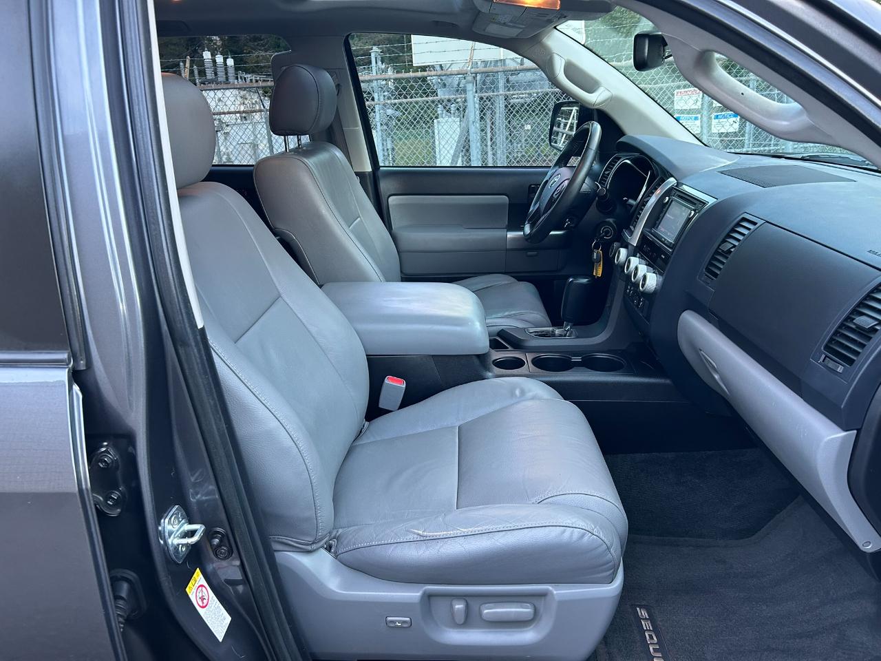 Toyota Sequoia  2018