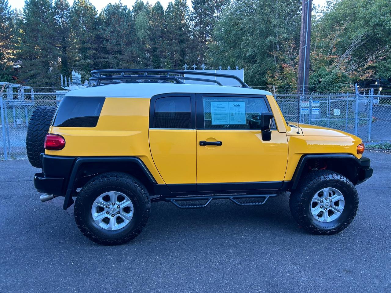 Toyota FJ Cruiser 4WD AT 2010