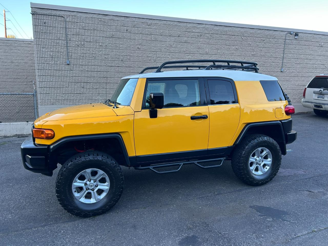 Toyota FJ Cruiser 4WD AT 2010