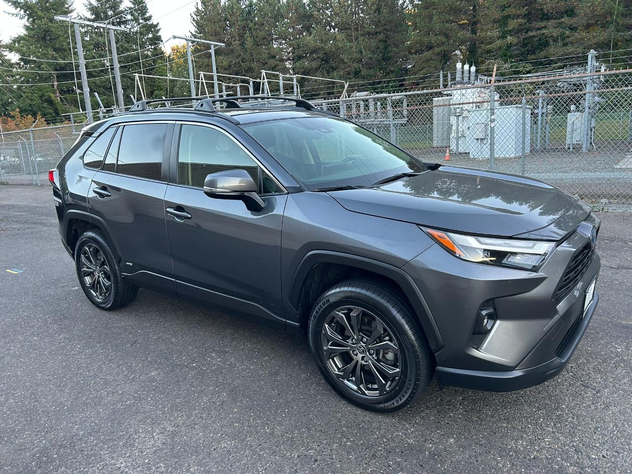 Toyota RAV4 Hybrid XLE Premium 2023