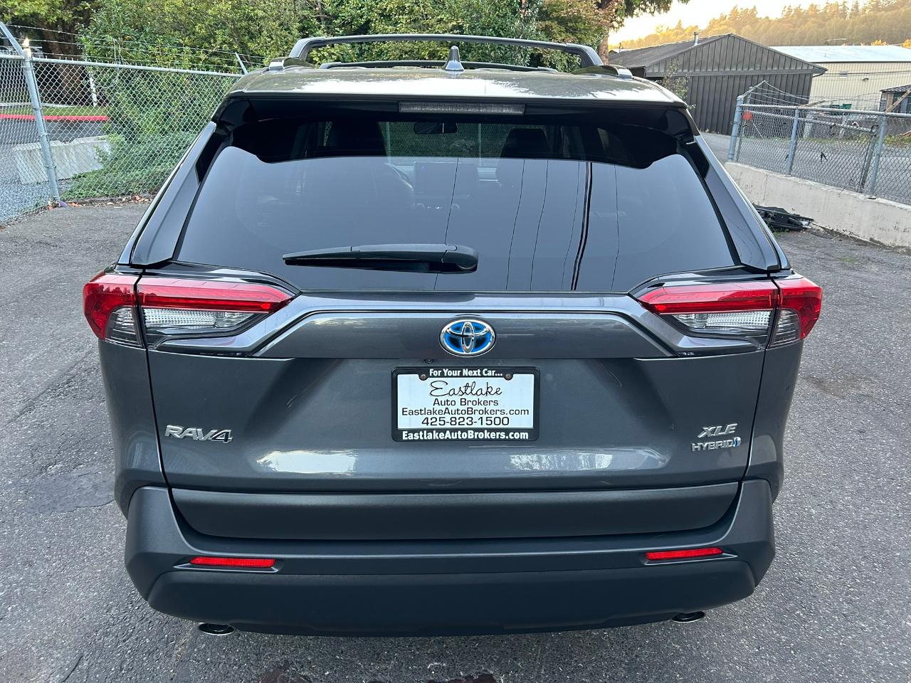 Toyota RAV4 Hybrid XLE Premium 2023