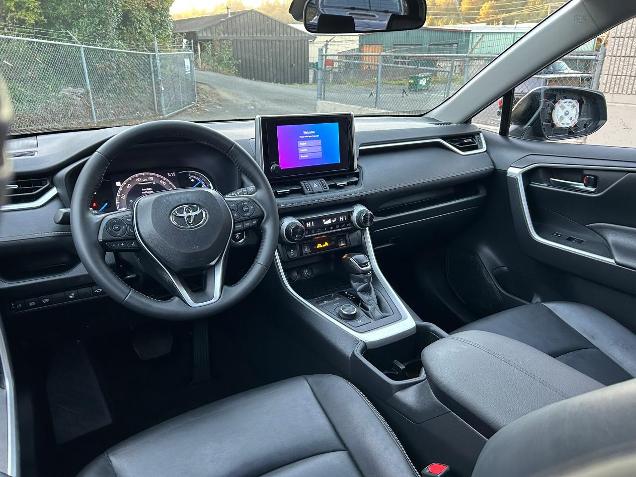 Toyota RAV4 Hybrid XLE Premium 2023