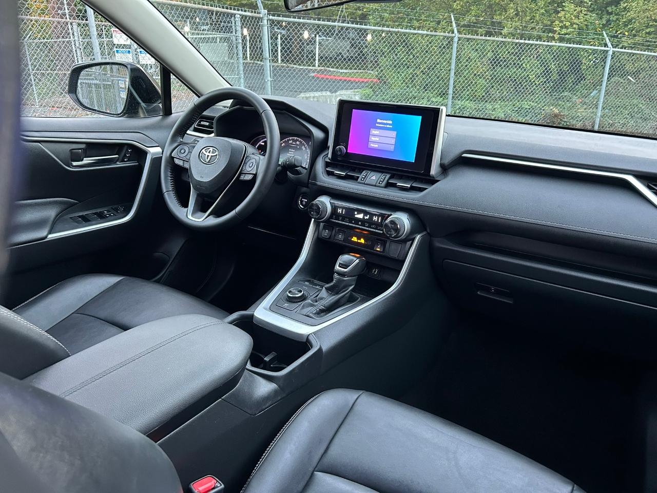 Toyota RAV4 Hybrid XLE Premium 2023