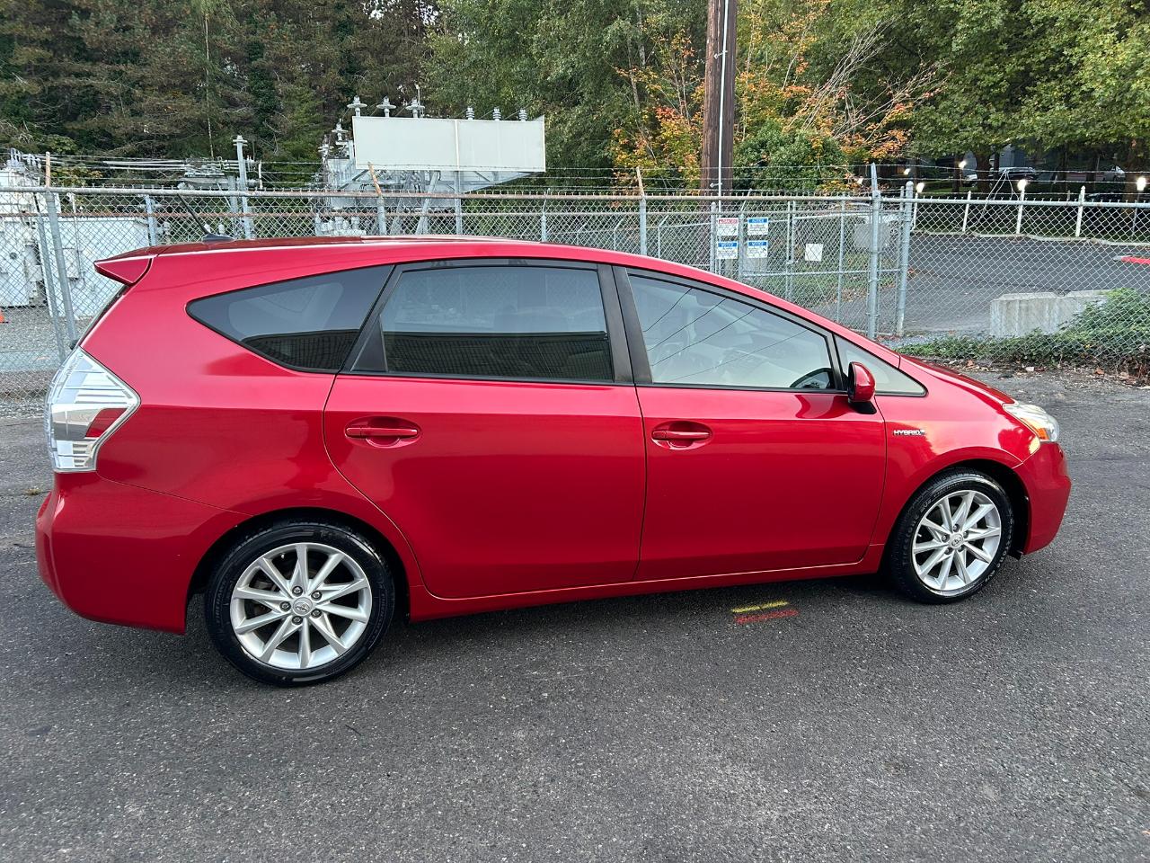 Toyota Prius V Five 2014