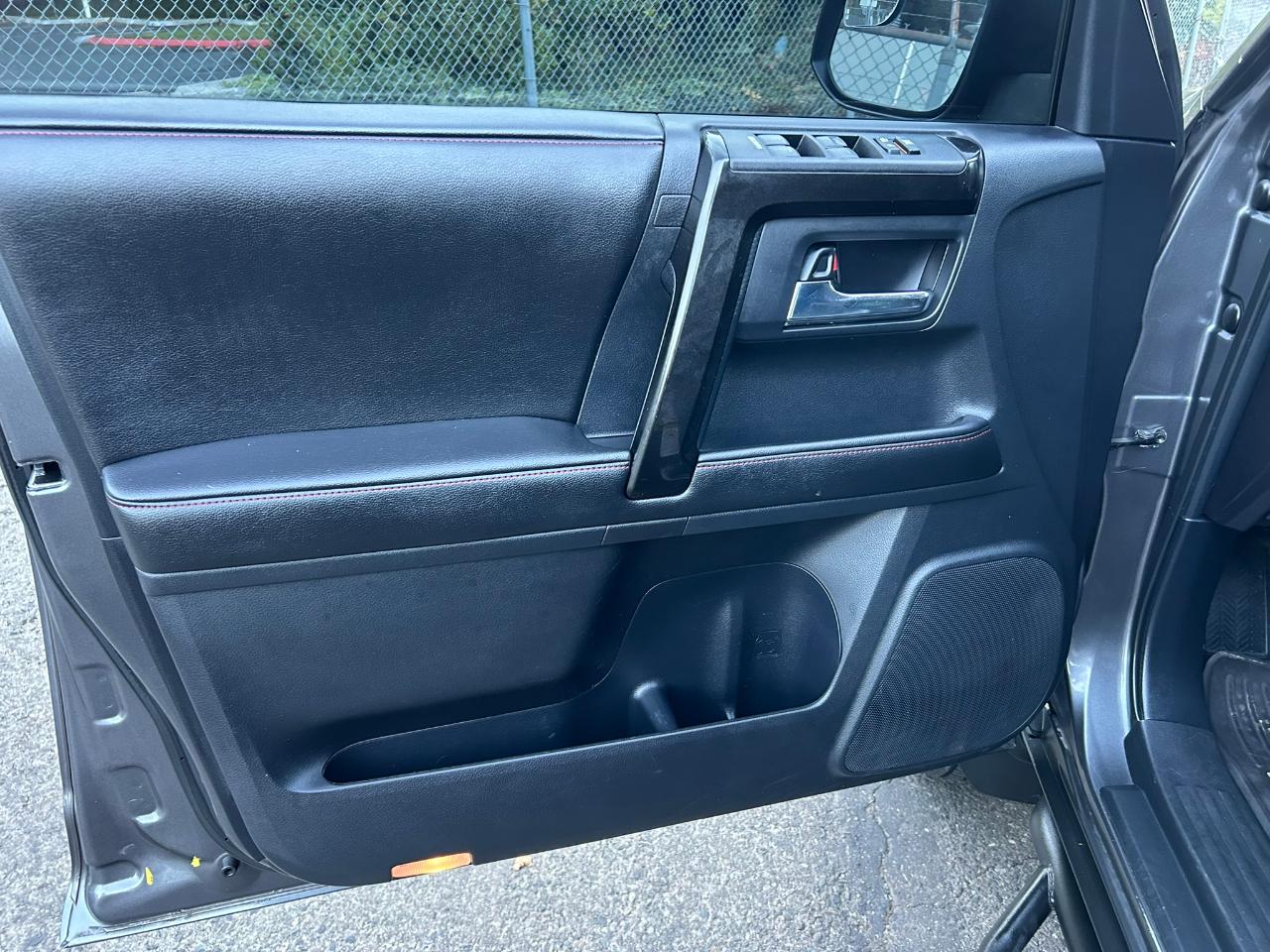 Toyota 4Runner  2014