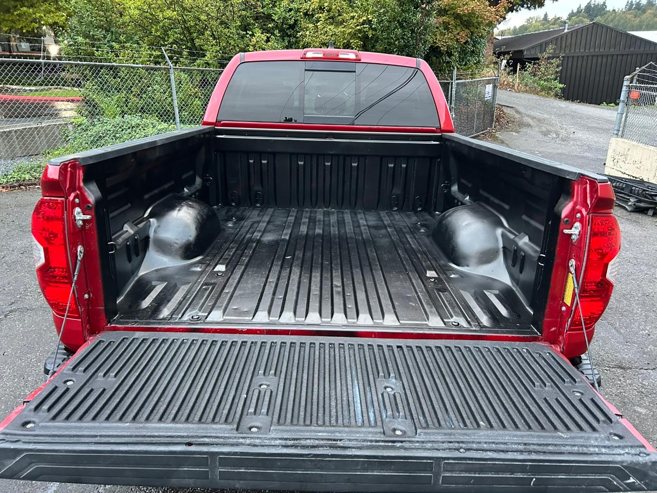 Toyota Tundra SR5 5.7L V8 Double Cab 4WD 2021