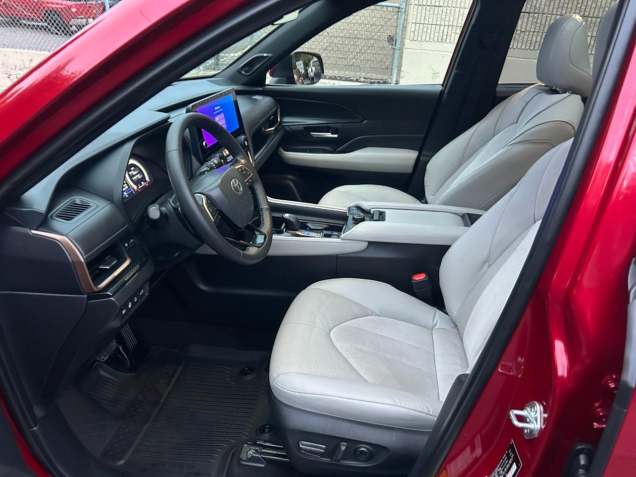 Toyota Grand Highlander Hybrid MAX Limited AWD 2025