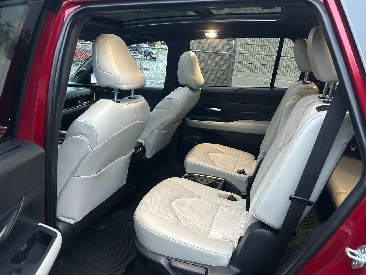 Toyota Grand Highlander Hybrid MAX Limited AWD 2025