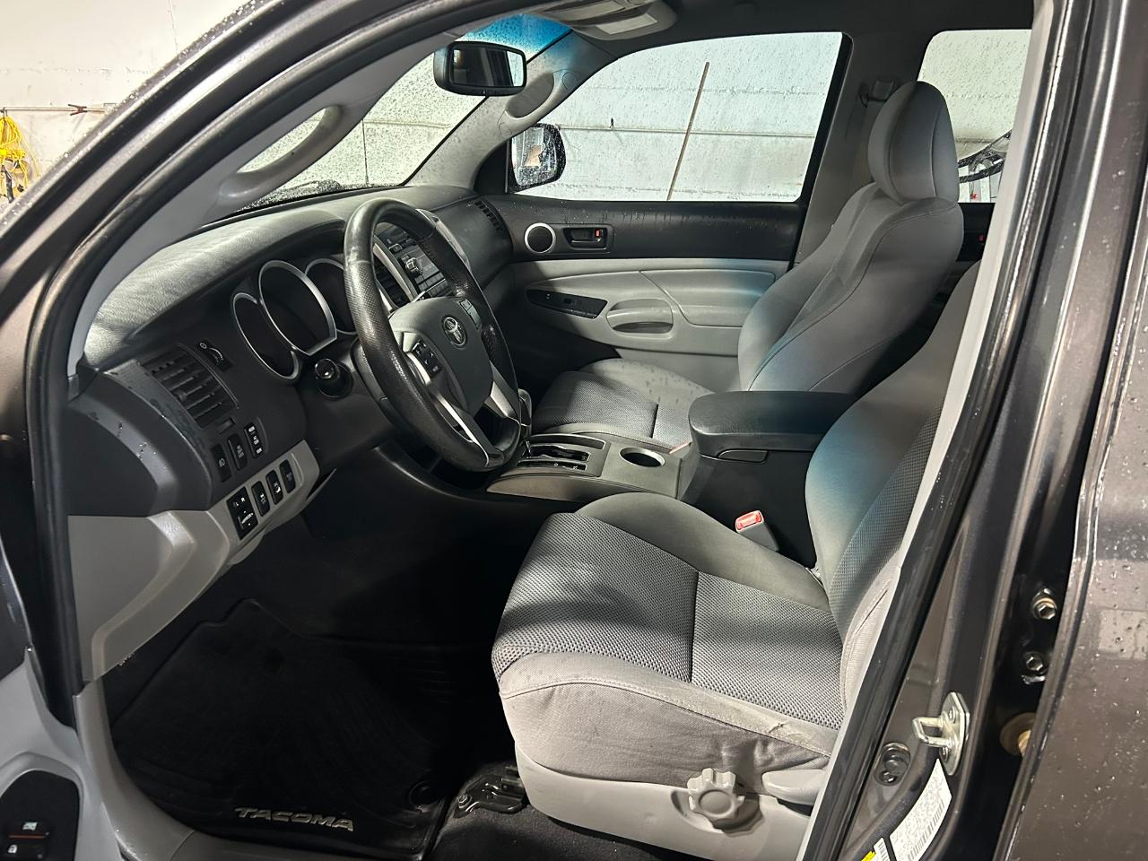 Toyota Tacoma  2012