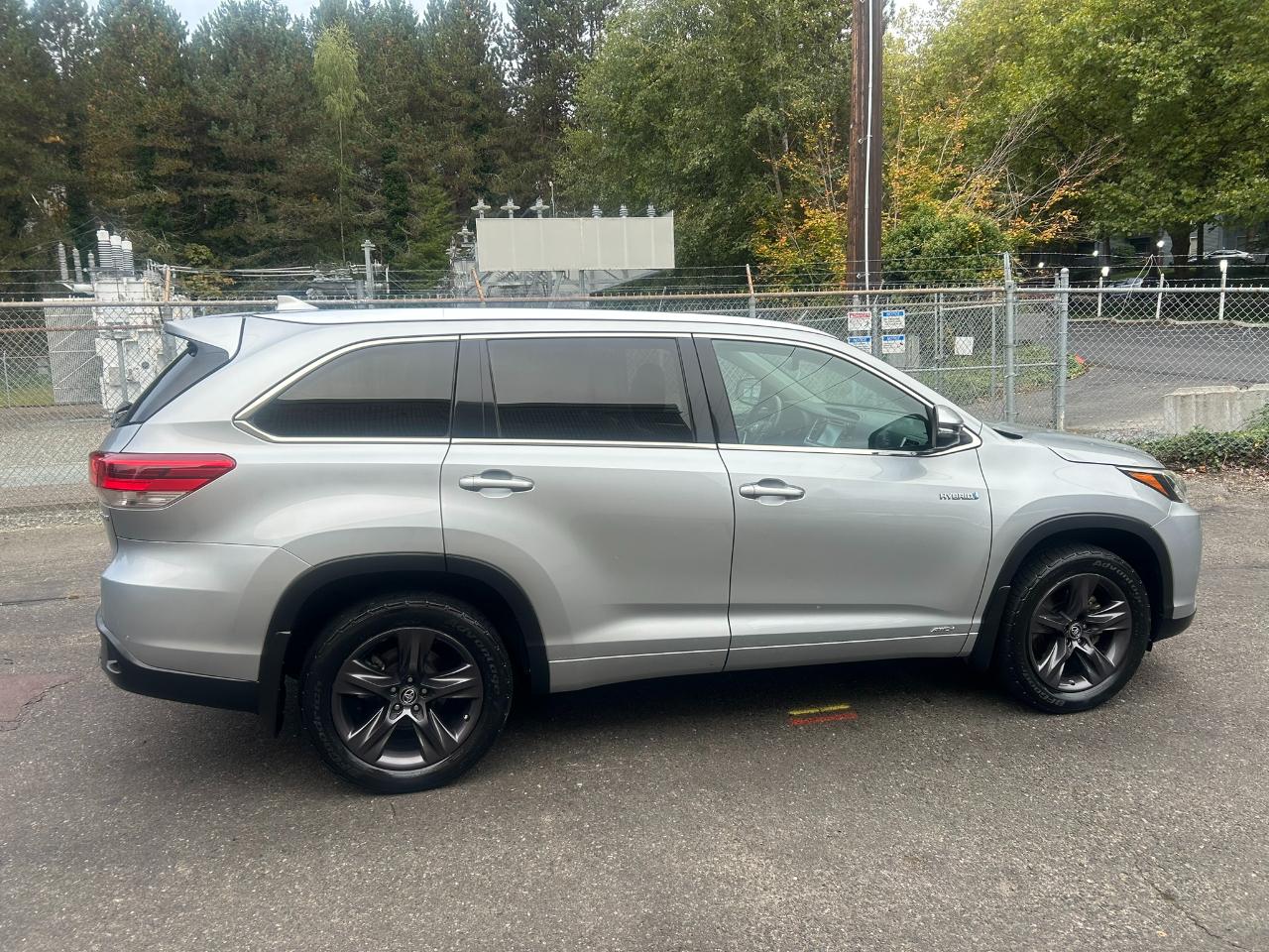 Toyota Highlander Hybrid Limited AWD 2017
