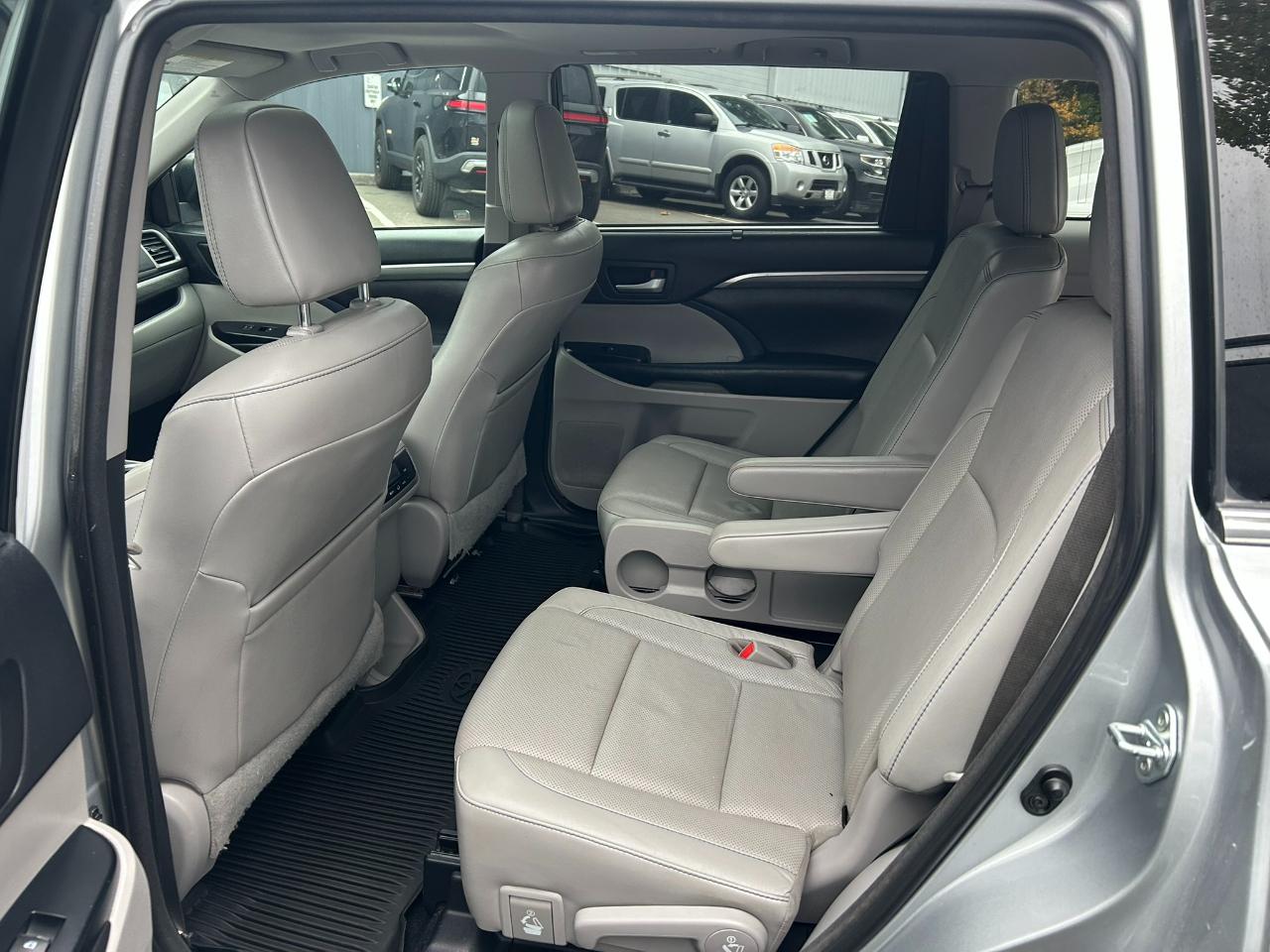 Toyota Highlander Hybrid Limited AWD 2017