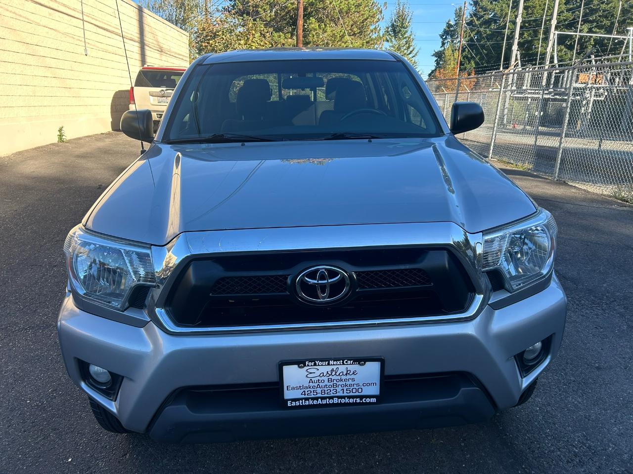 Toyota Tacoma Double Cab Long Bed V6 5AT 4WD 2015