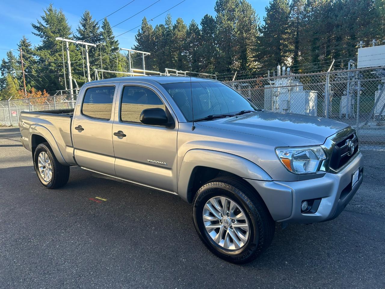 Toyota Tacoma Double Cab Long Bed V6 5AT 4WD 2015
