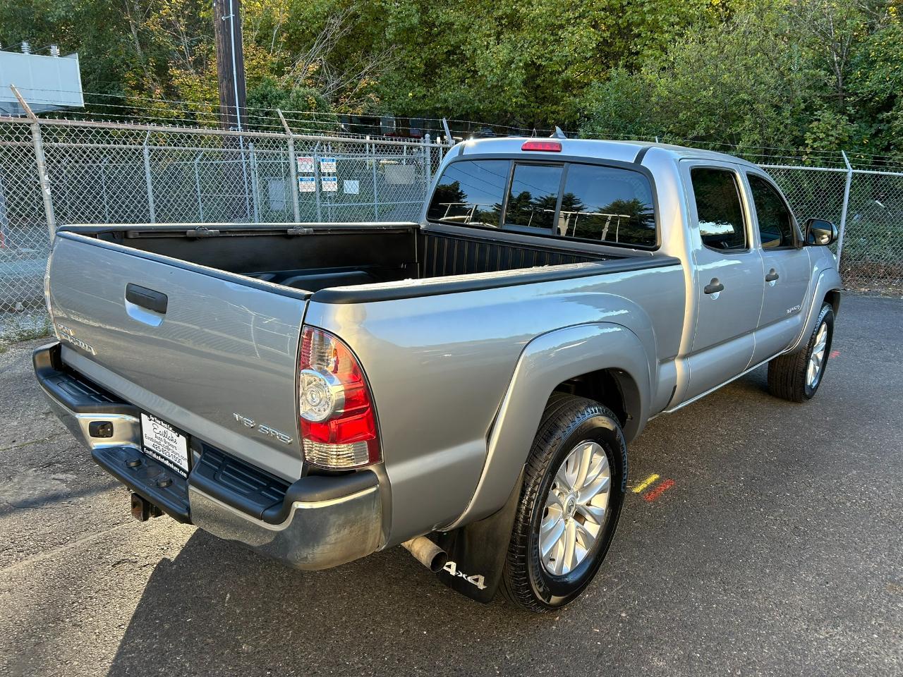 Toyota Tacoma Double Cab Long Bed V6 5AT 4WD 2015
