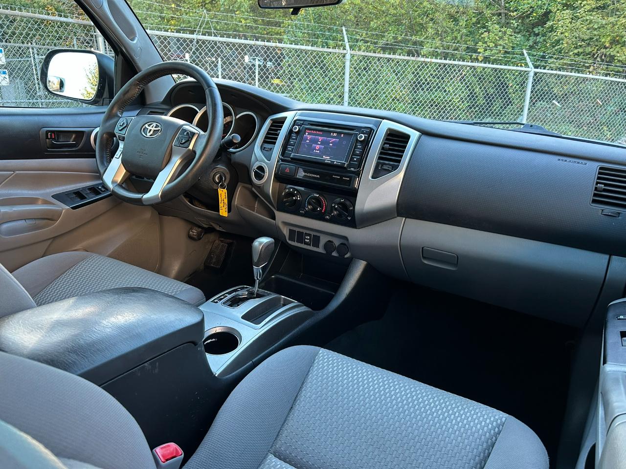 Toyota Tacoma Double Cab Long Bed V6 5AT 4WD 2015