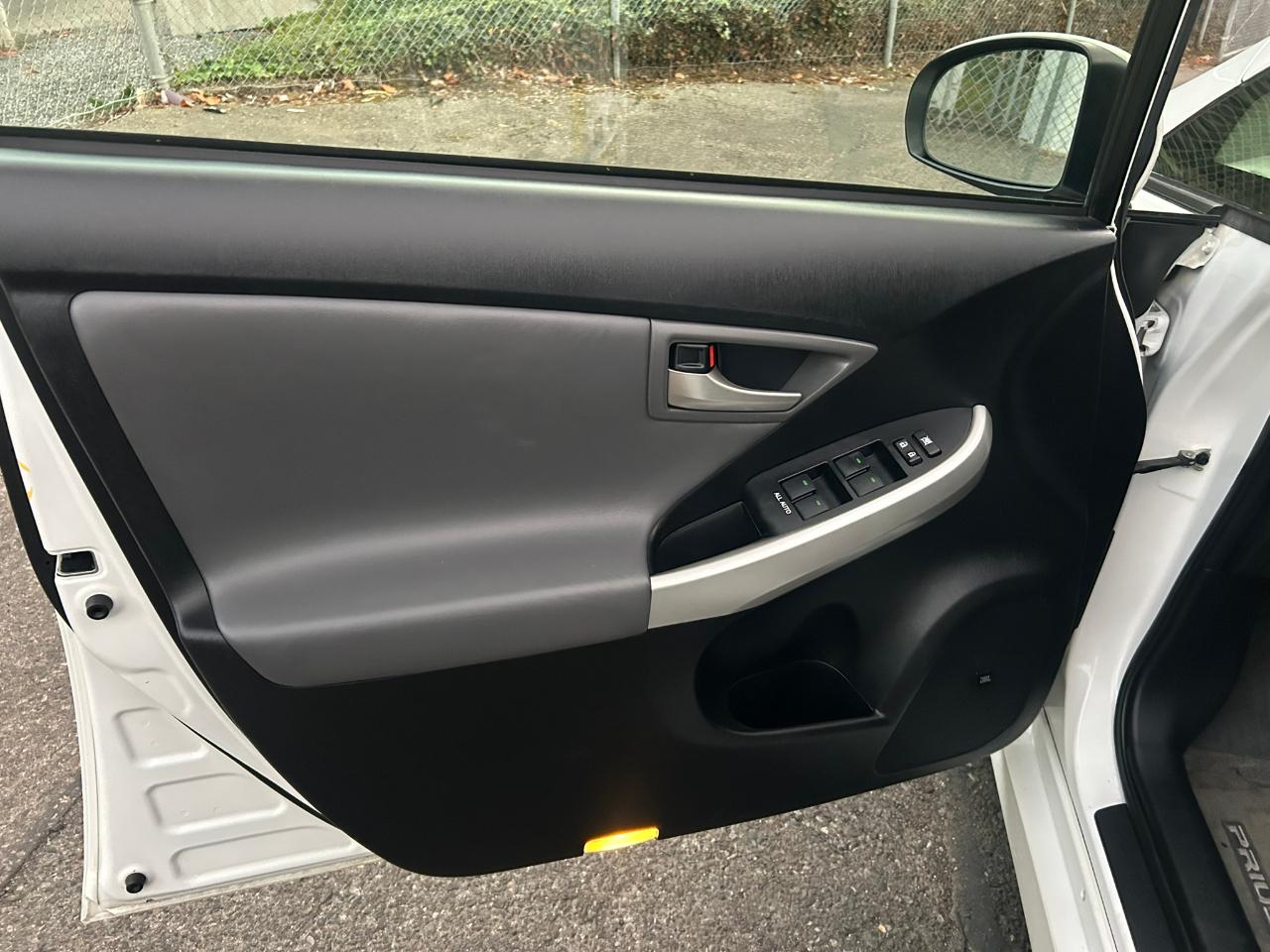 Toyota Prius Four 2014
