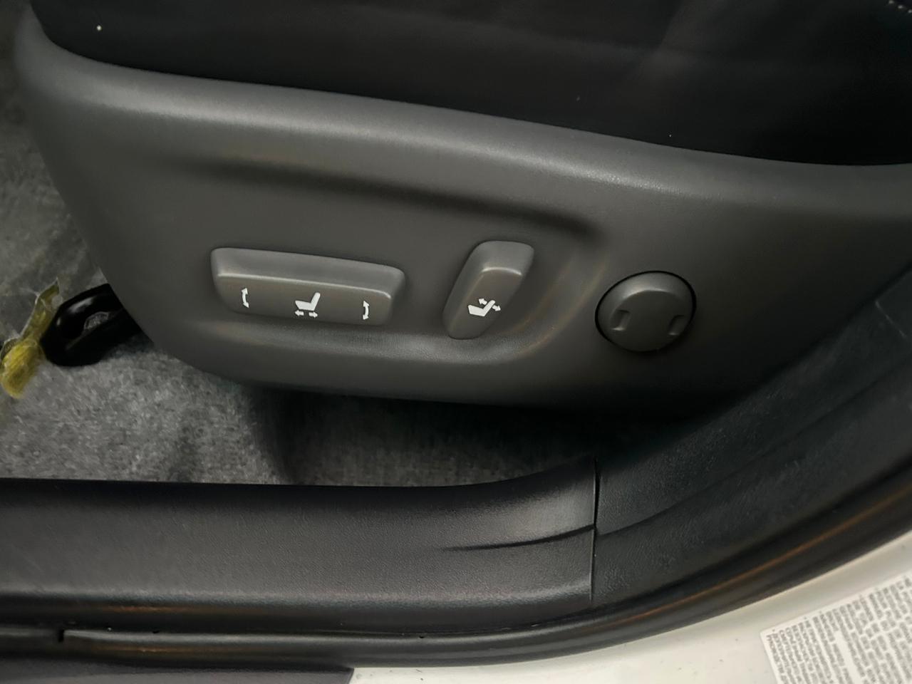 Toyota Prius Four 2014