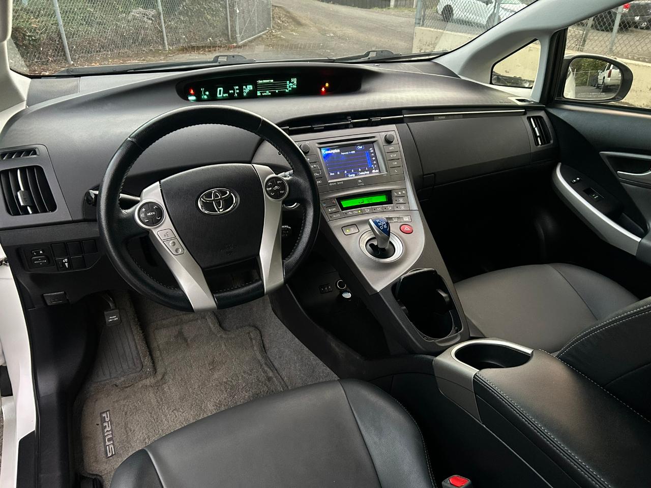 Toyota Prius Four 2014