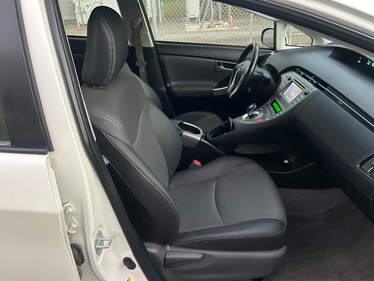 Toyota Prius Four 2014