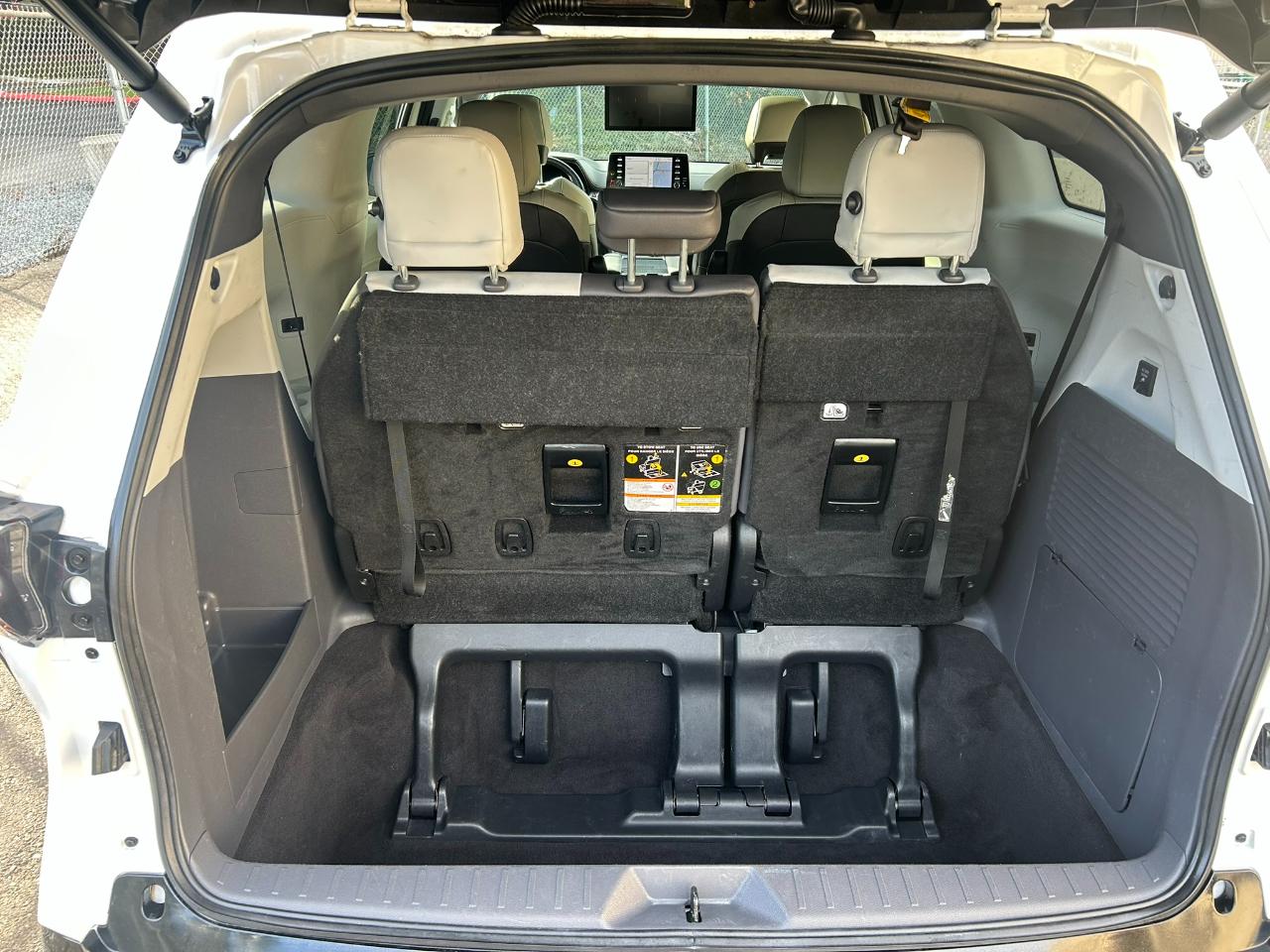 Toyota Sienna XSE 7-Passenger AWD 2023