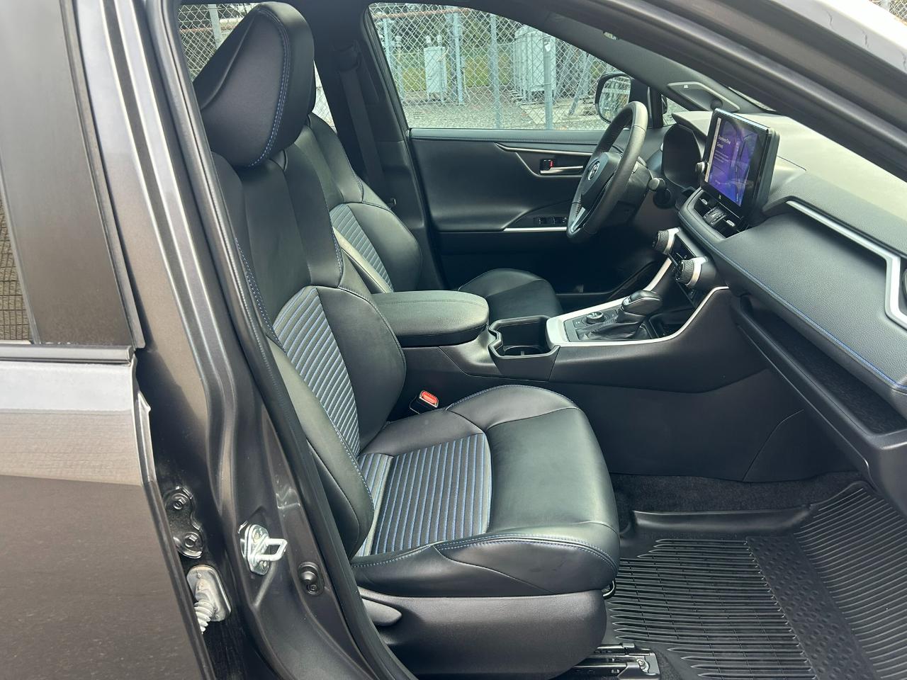 Toyota RAV4 Hybrid XSE 2024