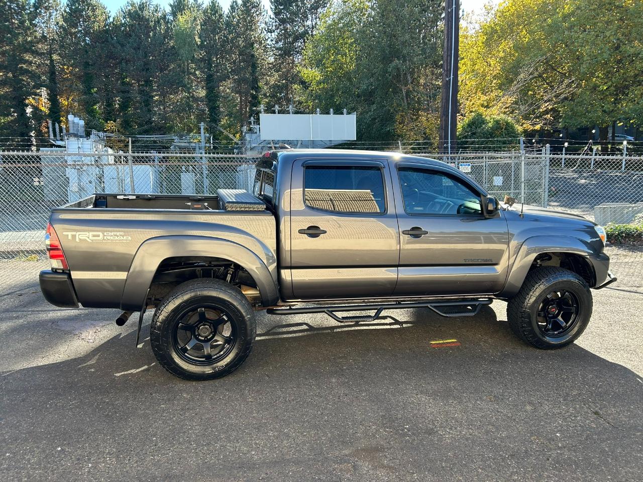 Toyota Tacoma  2013
