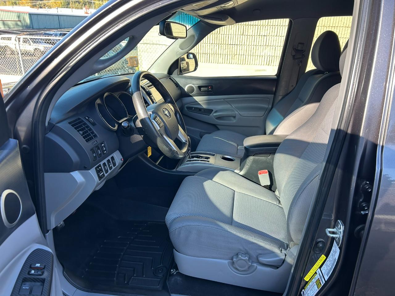Toyota Tacoma  2013