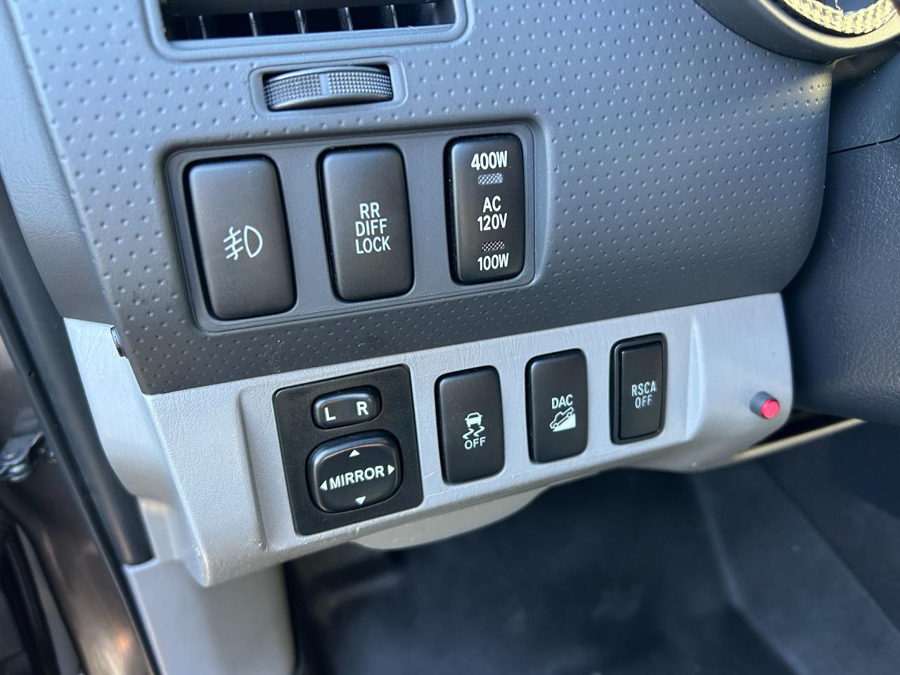 Toyota Tacoma  2013