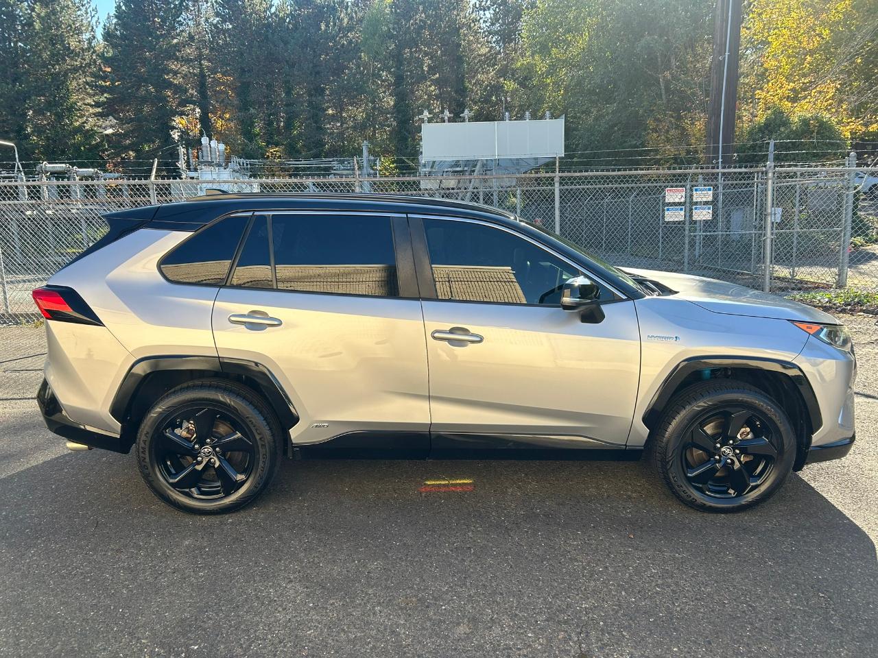 Toyota RAV4 Hybrid XSE 2019
