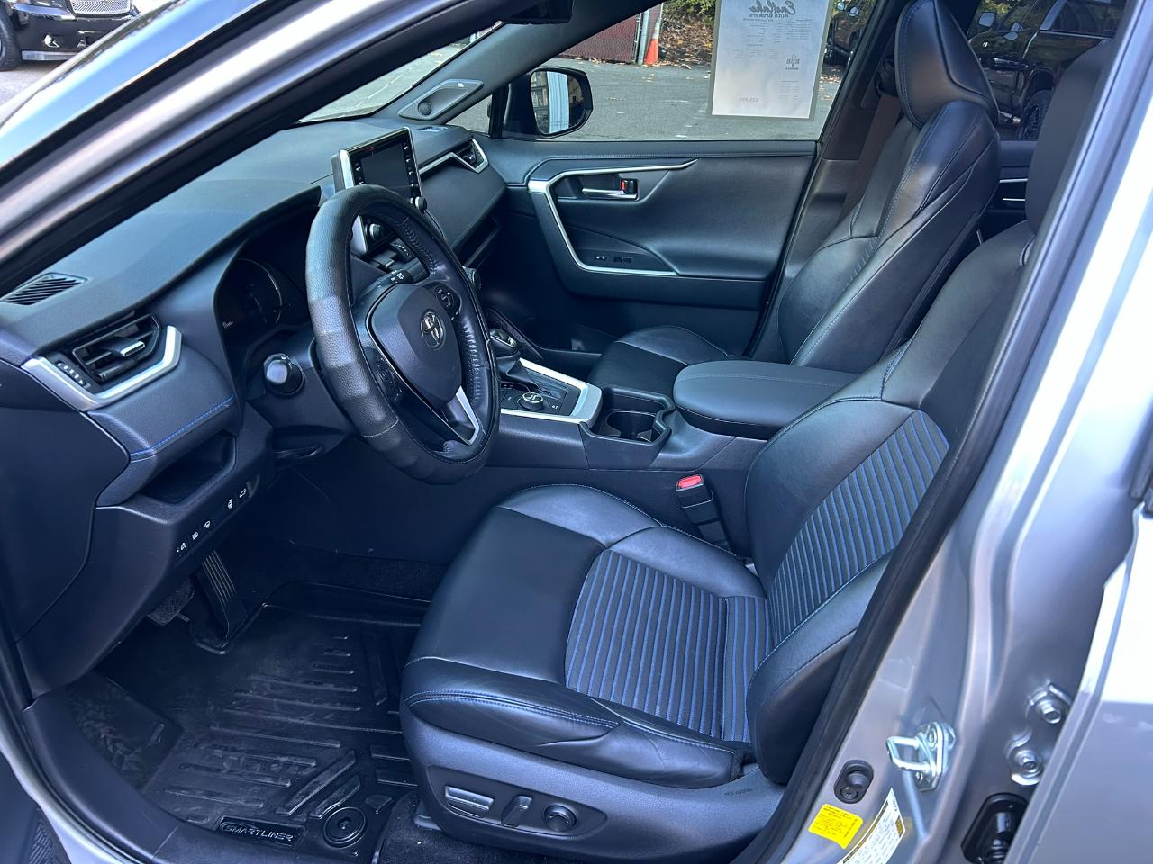 Toyota RAV4 Hybrid XSE 2019