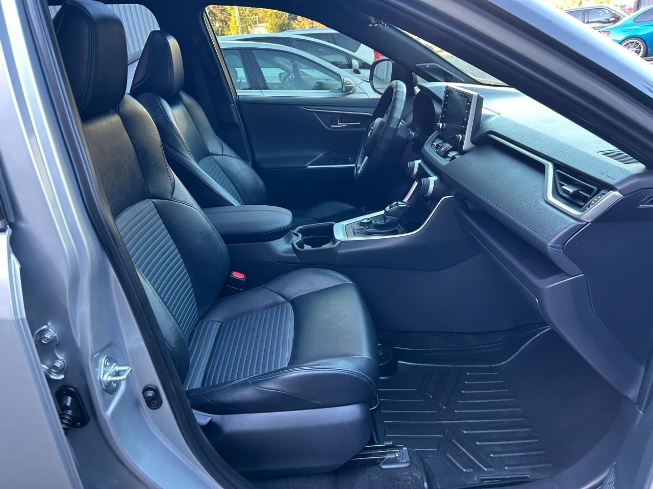 Toyota RAV4 Hybrid XSE 2019
