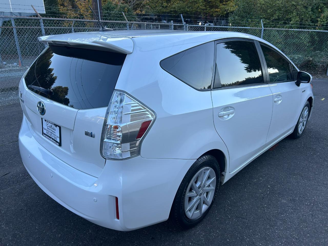 Toyota Prius V Three 2014