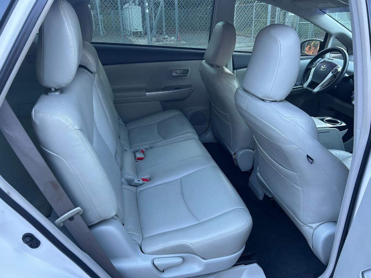 Toyota Prius V Three 2014
