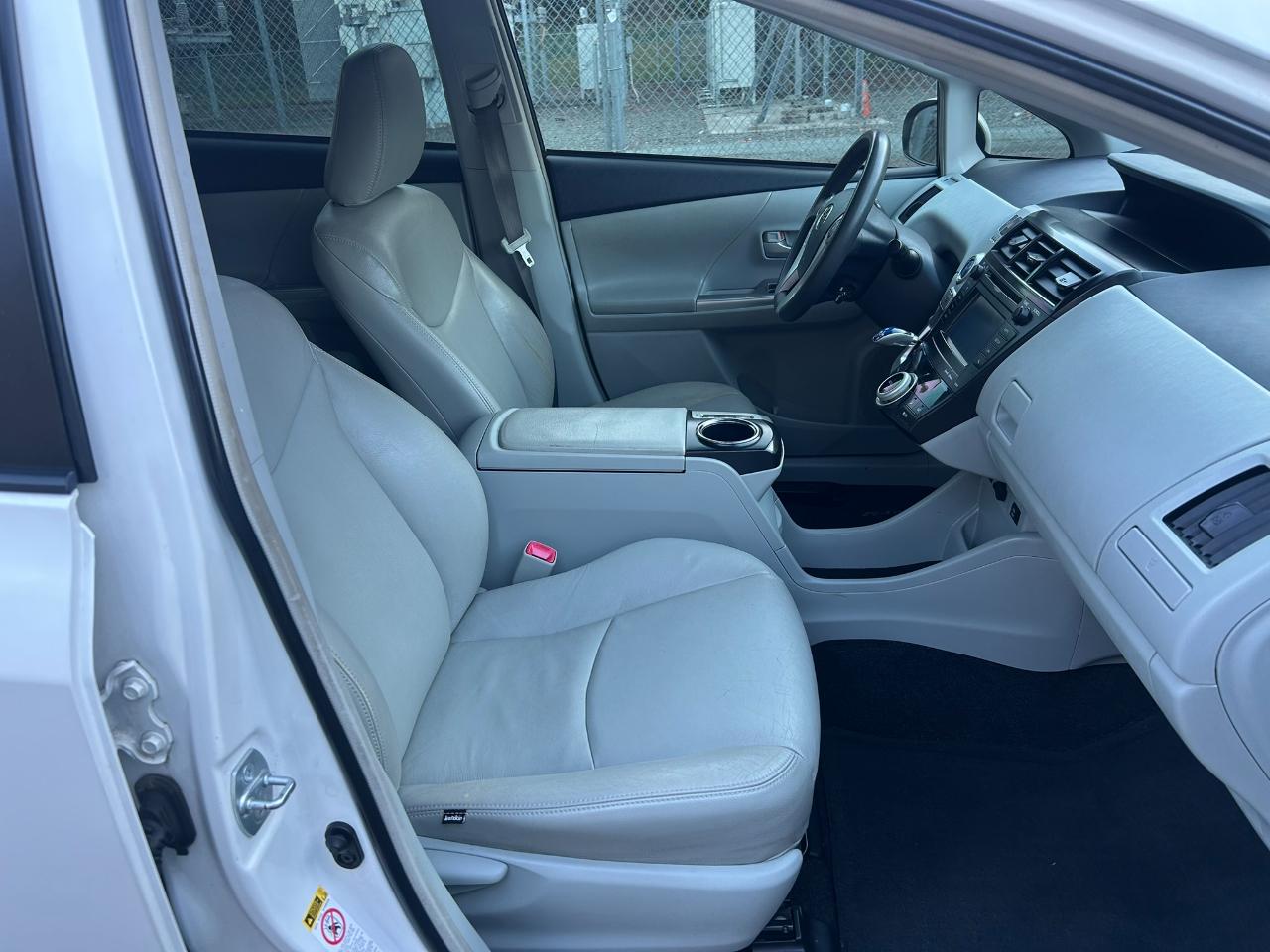 Toyota Prius V Three 2014
