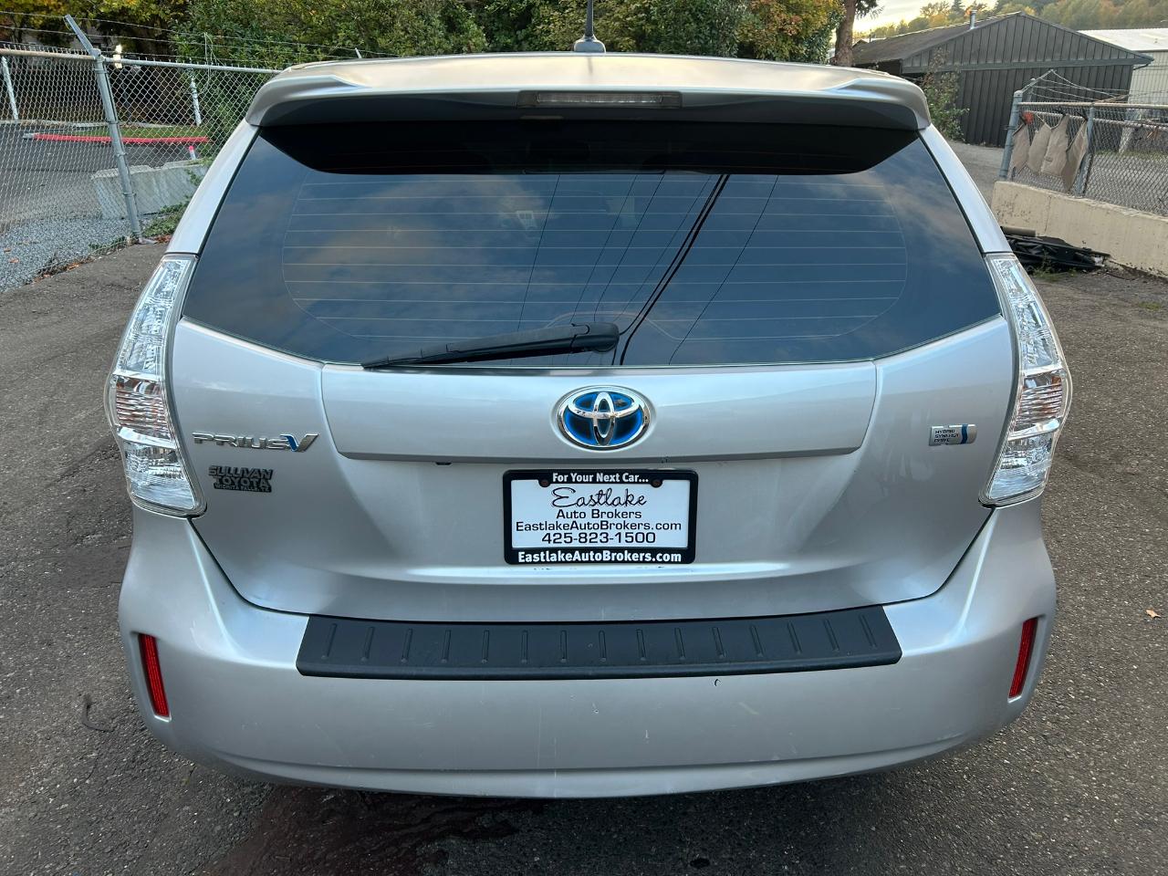Toyota Prius V Five 2013