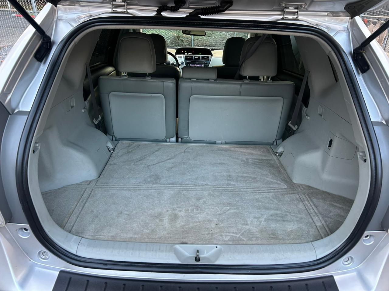 Toyota Prius V Five 2013