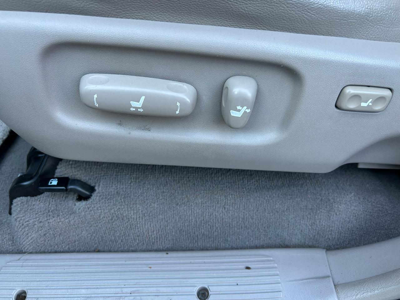 Toyota Sequoia Limited 4WD 2007