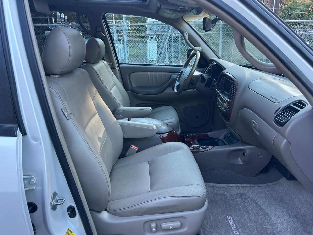 Toyota Sequoia Limited 4WD 2007