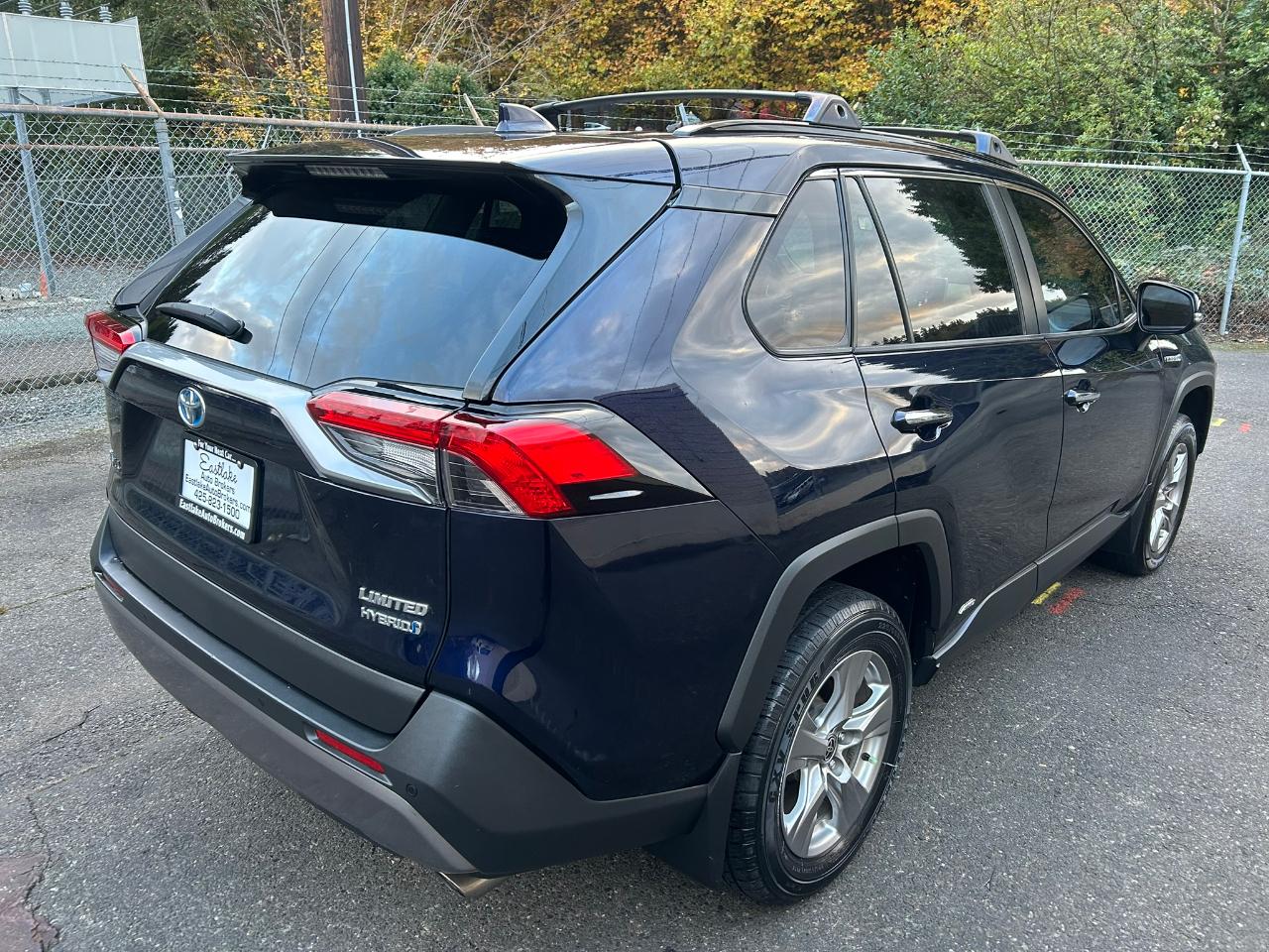 Toyota RAV4 Hybrid Limited AWD 2021